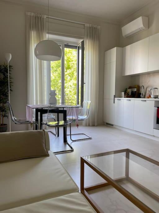Appartamento Aporti Milan Bagian luar foto